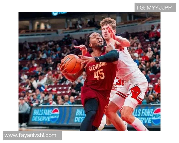 老鹰130-123复仇骑士，低顺位逆袭，鹰王29+12+12压制探花，米切尔42分成为空砍